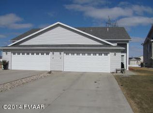 844 Cinnamon Ridge Pl, West Fargo, ND 58078