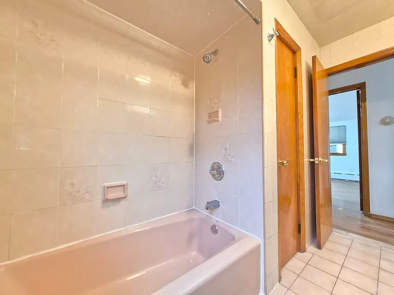 199 Evergreen Ave #2 — Photo 10