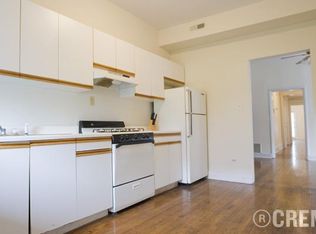 843 W Lakeside Pl #3E, Chicago, IL 60640