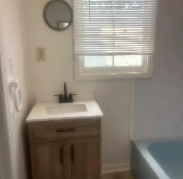 520 E Hall Ln — Photo 17