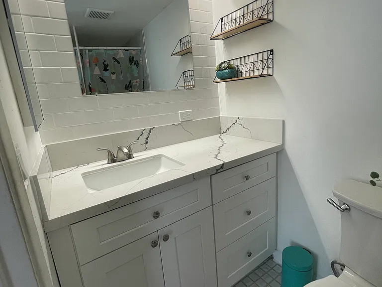 2247 Brant St #7 — Photo 28