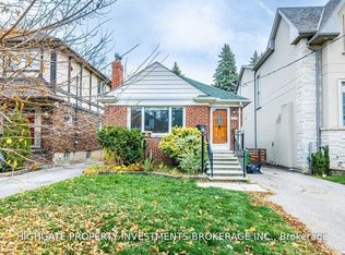323 Rumsey Rd, Toronto, ON M4G1R6