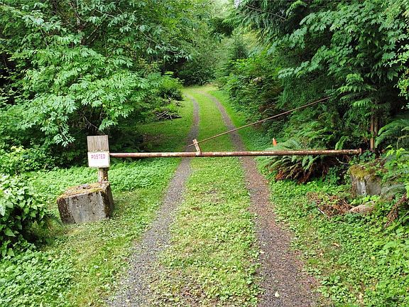 2nd image of 1608 E Hoquiam Road