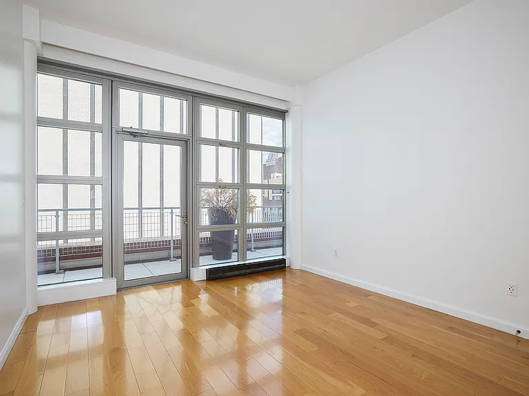 500 W 53rd St #6A — Photo 10