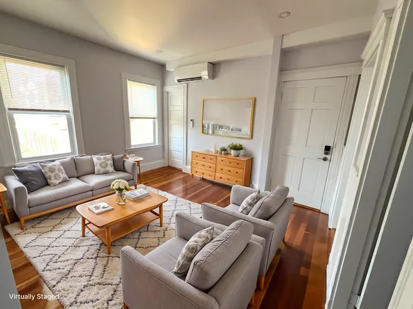 26 Howes St Floor 3, Dorchester, MA 02125