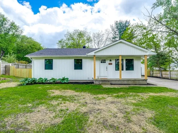 1015 Sunset View Blvd, Tallmadge, OH 44278