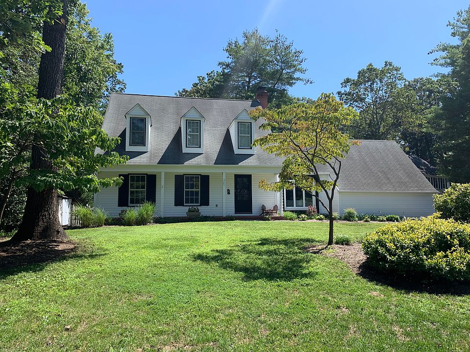 1st image of 265 Oak Ct