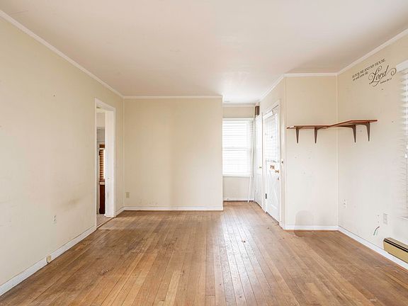 5th image of 1510 Farrell Ln