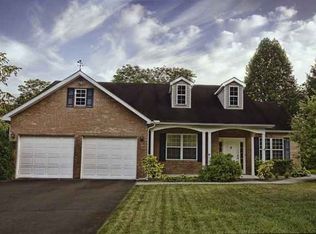 82 Hampton Hills Ct, Ashland, KY 41102