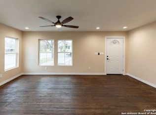 938 W Hermosa Dr, San Antonio, TX 78201