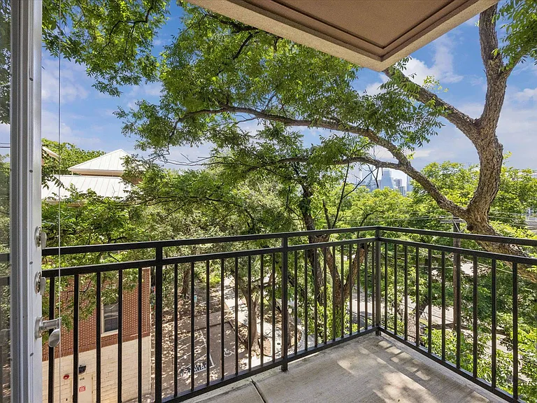 1900 Barton Springs Rd #4041 — Photo 6