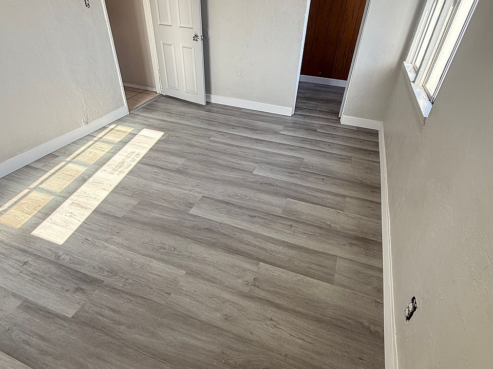 1st image of 9421 Dearborn Ave #4