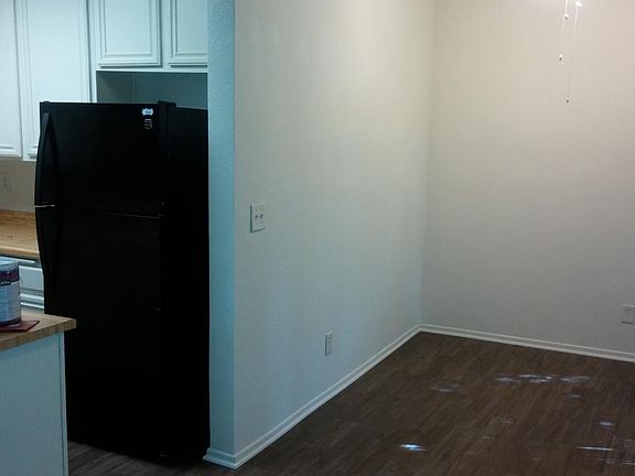 4th image of 14459 Benefit St APT 5