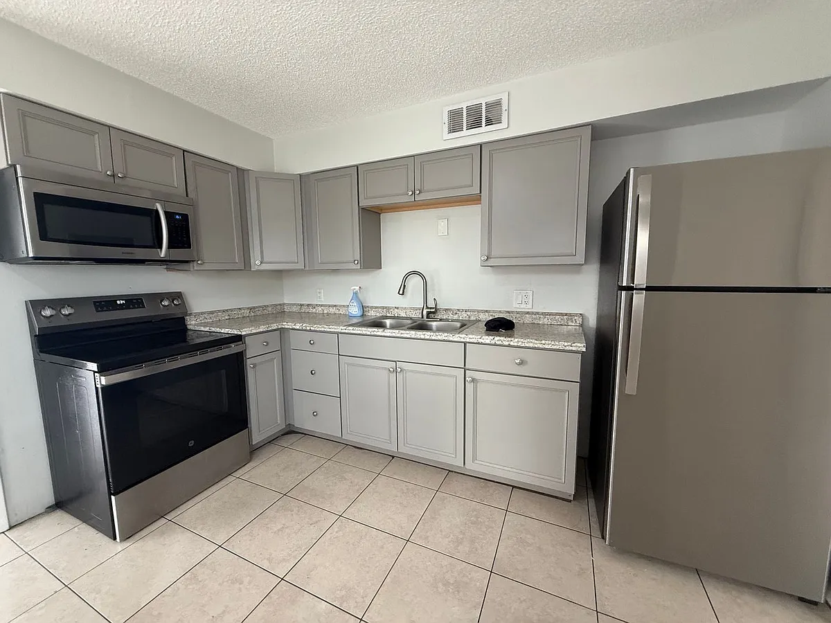 Building Photo - Cortez Villas