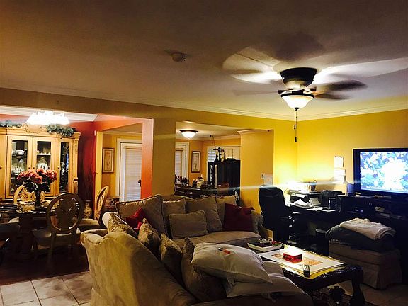 3rd image of 901 E Del Mar Blvd #901