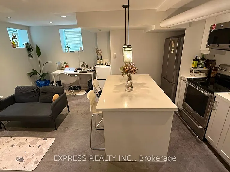 1136 Avenue Rd #B1 — Photo 9