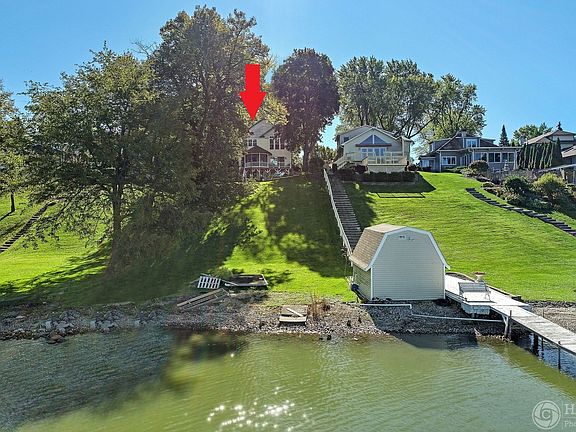 2nd image of 6 N Lake Ave