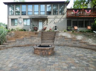 45 Happy Valley Ln, Parkersburg, WV 26104
