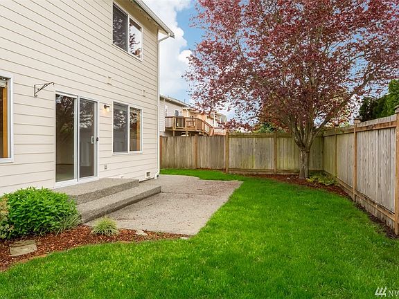 3rd image of 2110 Northlake Ave