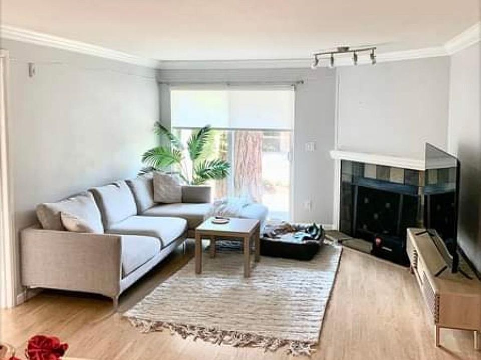 1st image of 1007 156th Ave NE Unit B115