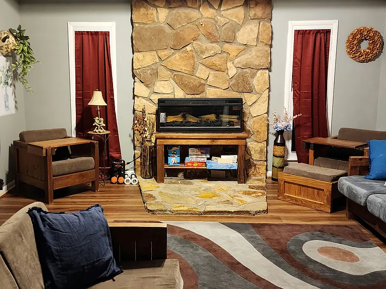 4715 Sherman Rd — Photo 25