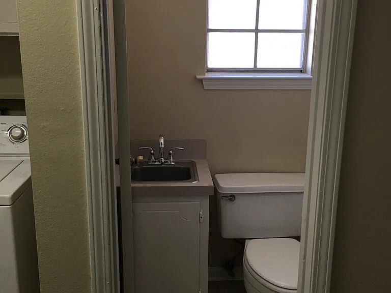 1226 Stoneliegh Dr — Photo 14