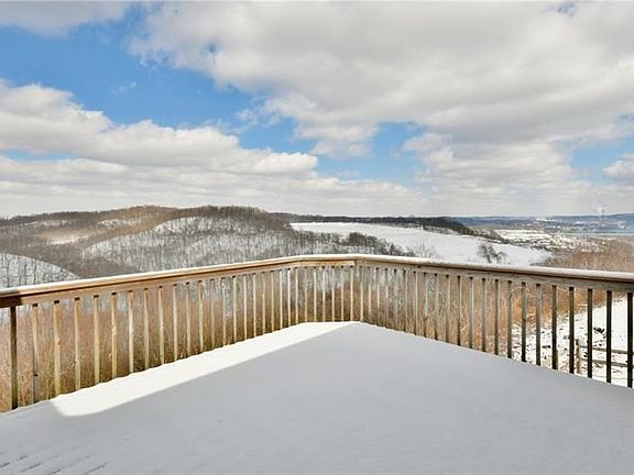 Deck off the great room or screened porch
