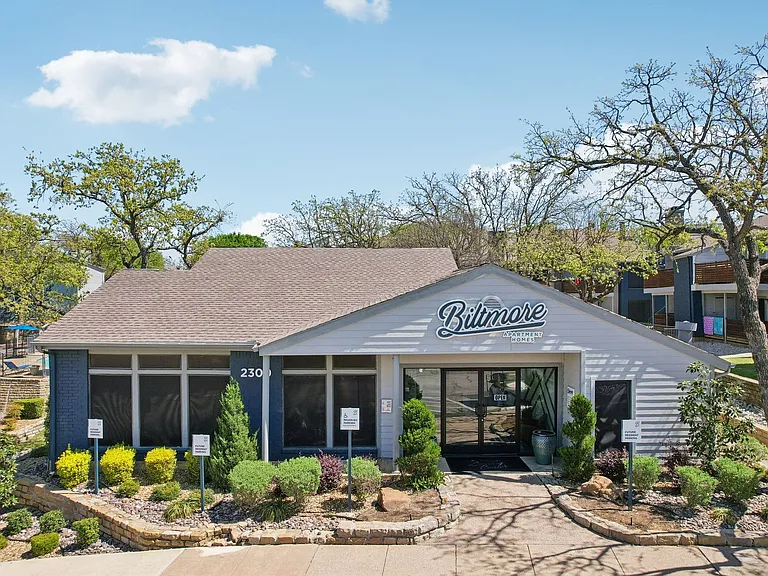 Don't Miss Out Biltmore Homes Leasing Fast — Photo 123