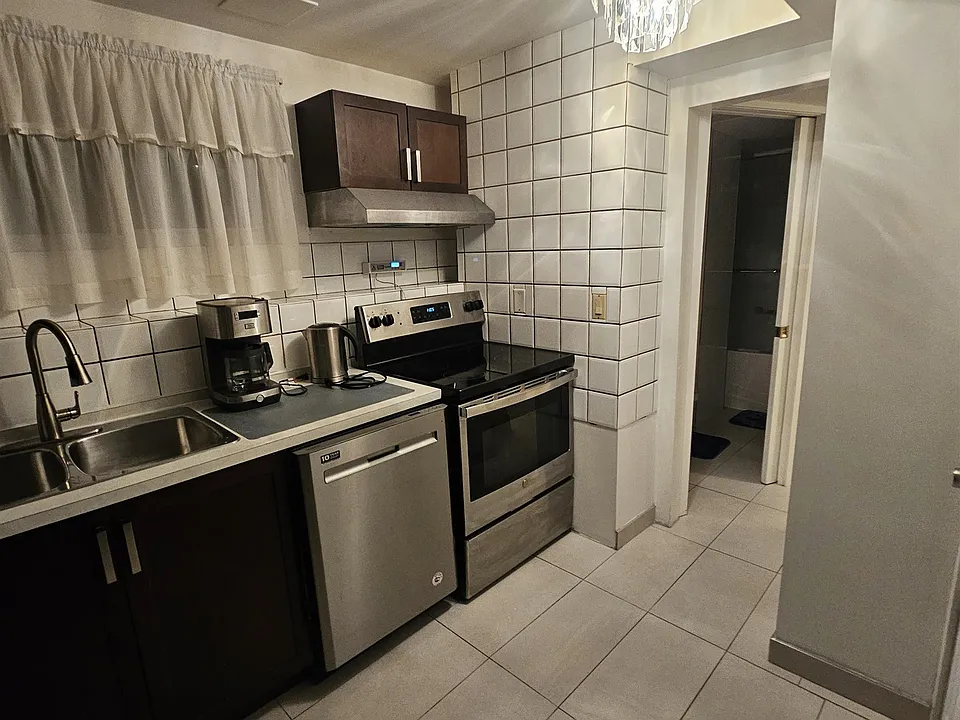 1112 Sprice Ave #BASEMENT