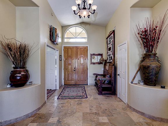 4th image of 13084 E Yucca St
