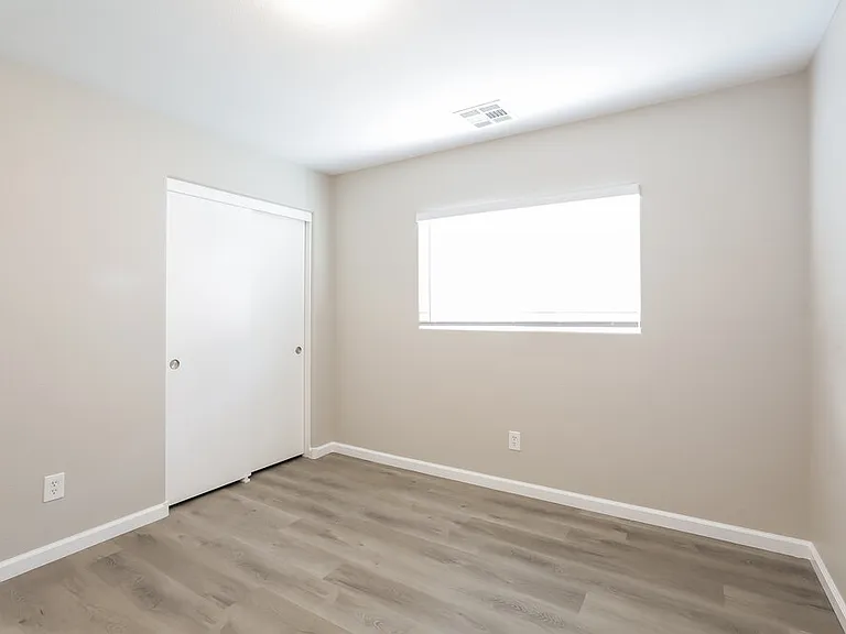 9790 Splendor Sky Ave — Photo 13