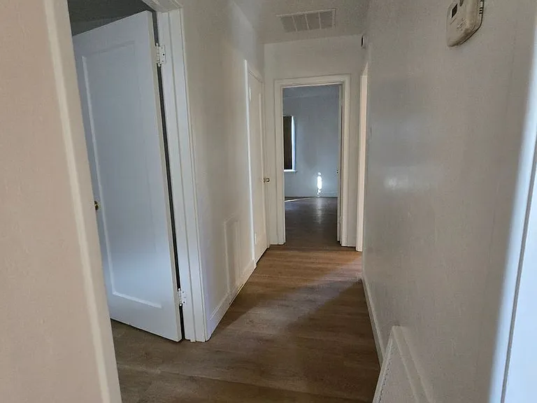 630 Neville St — Photo 4