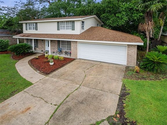 3rd image of 121 Bienville Dr