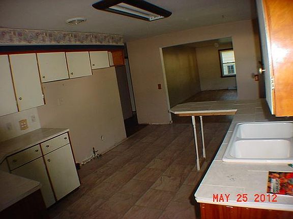 3rd image of 1326 S Sherwood Dr
