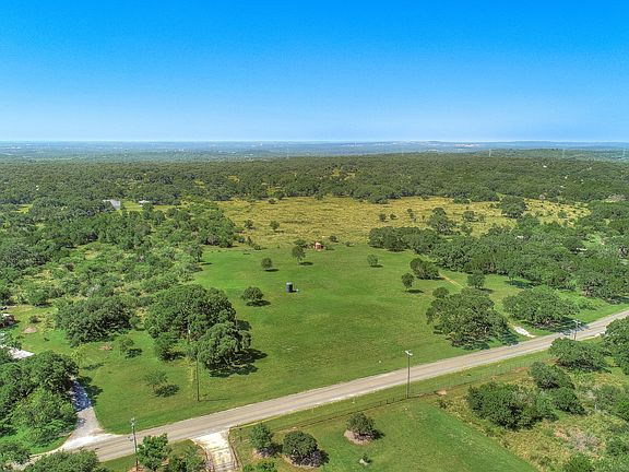 4th image of 2645 River Oaks Dr