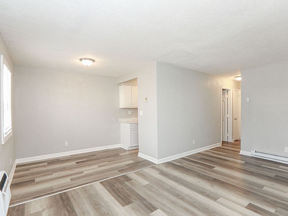 4th image of 1419 Goff St APT D