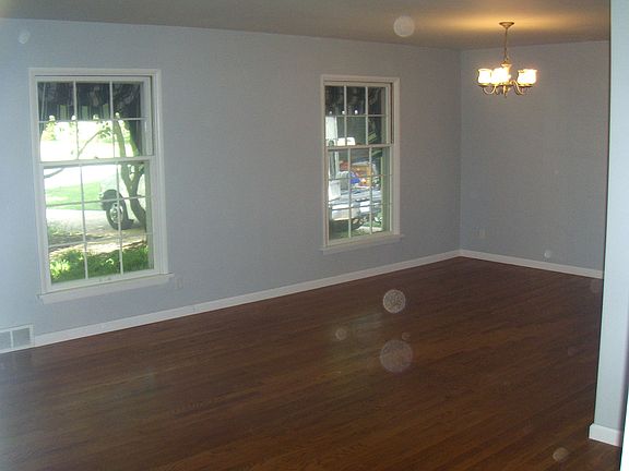 3rd image of 5901 Deerwood Dr