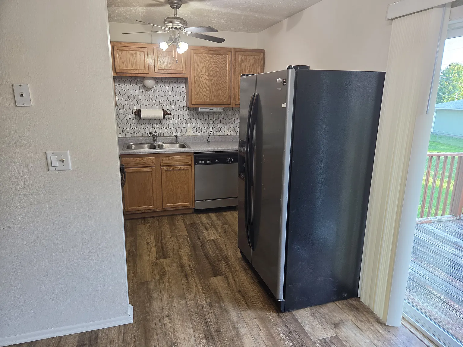 3 bed, 1536 sqft, $1,600 — Photo 2