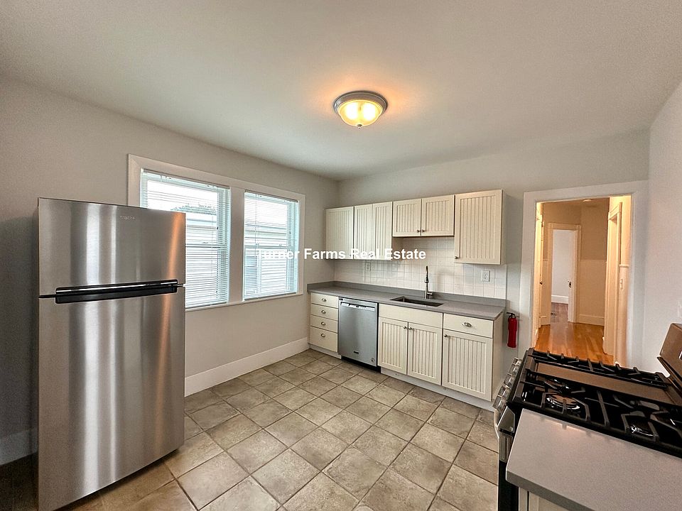1st image of 69 Raymond Ave #3Z