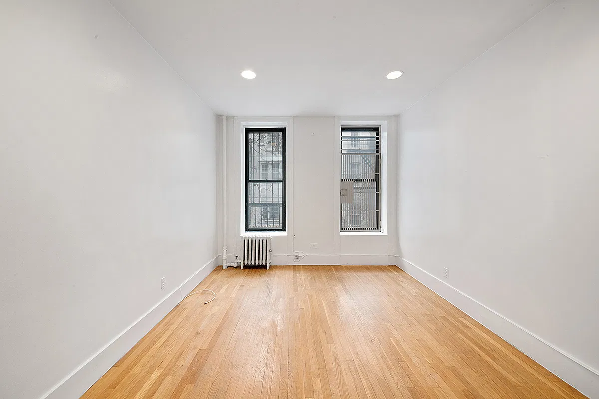 323 East 90th Street — Photo 3