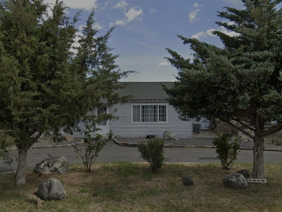 2nd image of 219104 E Bowles Rd