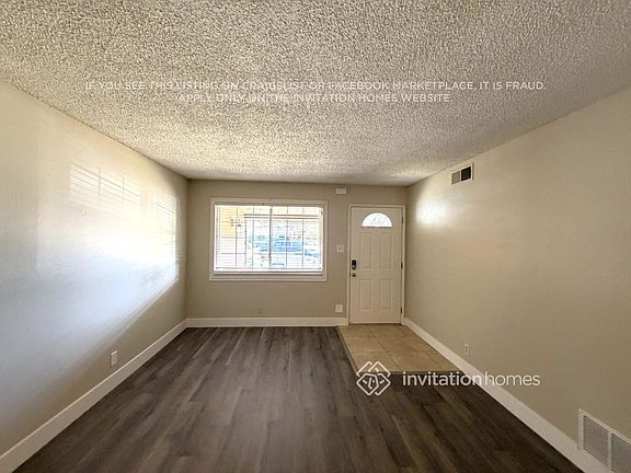 2nd image of 2365 La Loma Dr