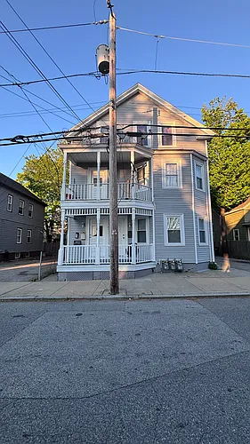 249-251 Lowell Ave #2 Photo 1