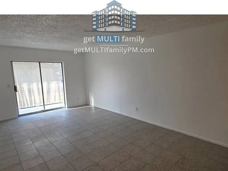 2514 N 49th St #2 — Photo 6
