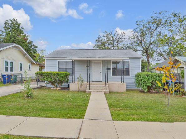 1216 W Craig Pl