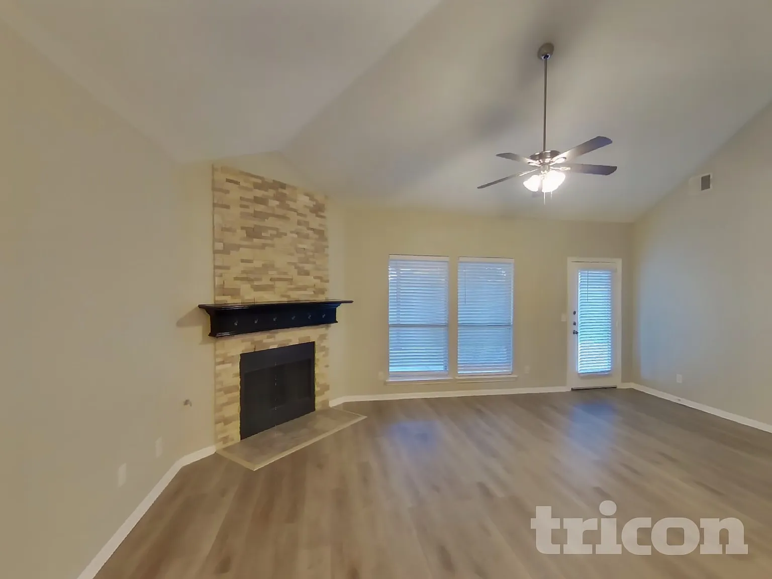 511 Wolf Dr Forney TX — Photo 2