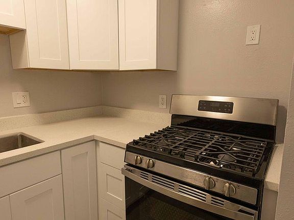 4th image of 5400 Highland Ave #4