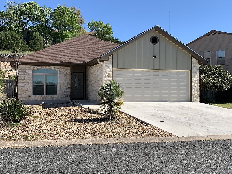 1st image of 517 Winding Way