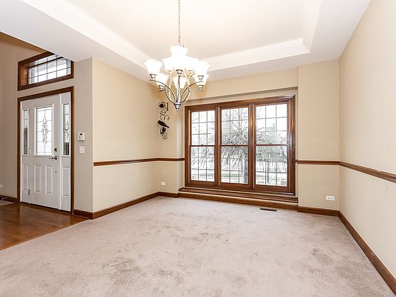 4th image of 26112 W Chatham Dr