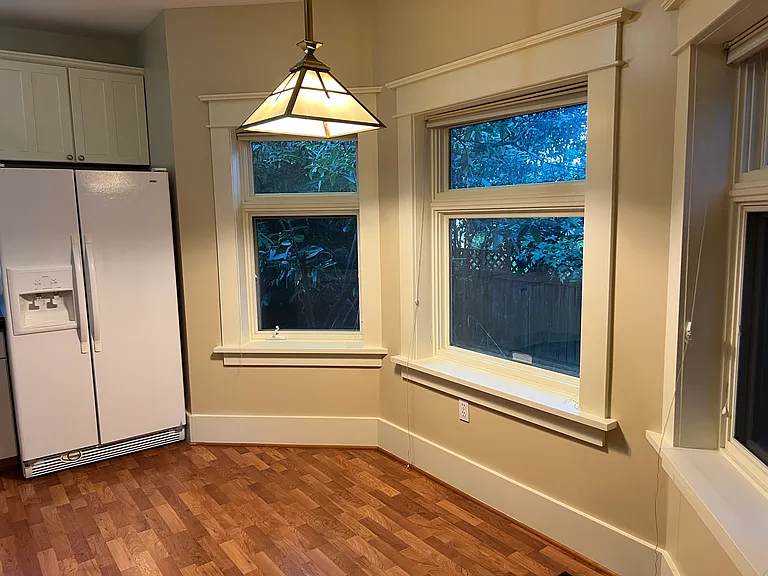 1628 SE Ladd Ave #A — Photo 3